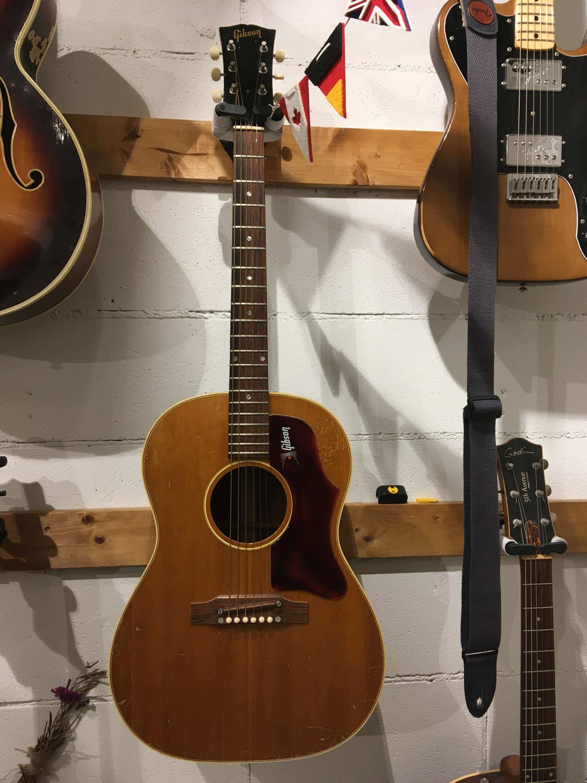 Gibson B-25をお探しの方にも！ダイナミックギターJ45 - ギター